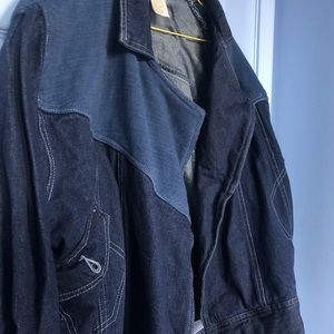 SUPER CUTE VINTAGE JEAN JACKET